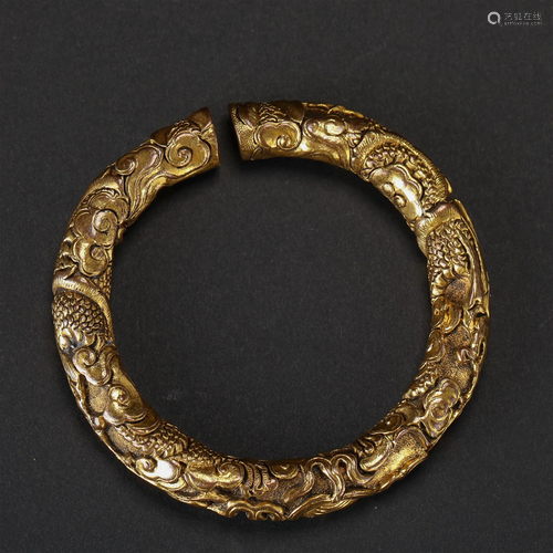 A Chinese Bronze-gilt Bangle Qing Dyn.