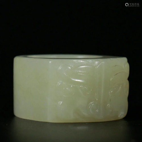 A Chinese White Jade Archer Ring Qing Dyn.