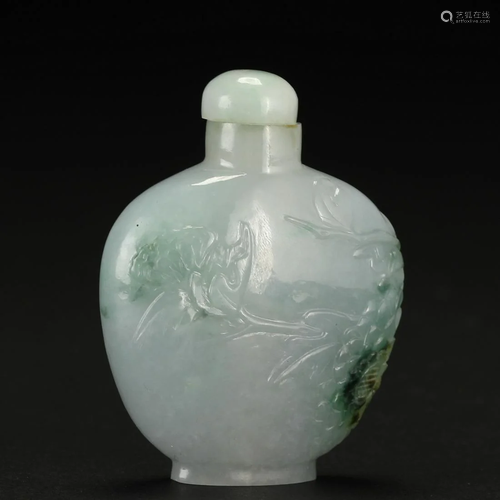 A Chinese Carved Jadeite Snuff Bottle Qing Dyn.