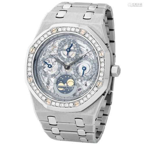 AUDEMARS PIGUET. ASTONISHING AND PRECIOUS, ROYAL OAK, QUANTI...