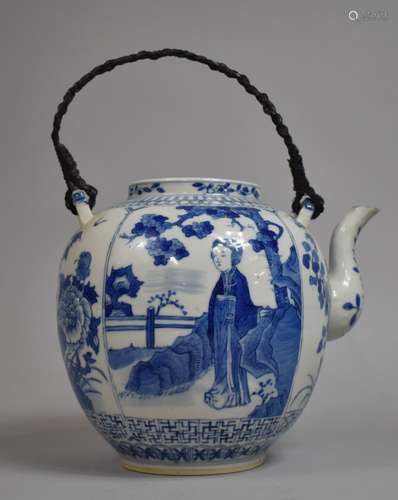 A Large 18th/19th Century Chinese Export Porcelain Teapot of...