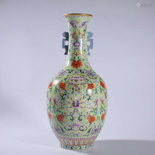 Qing - Qianlong powder enamel vase with two ears