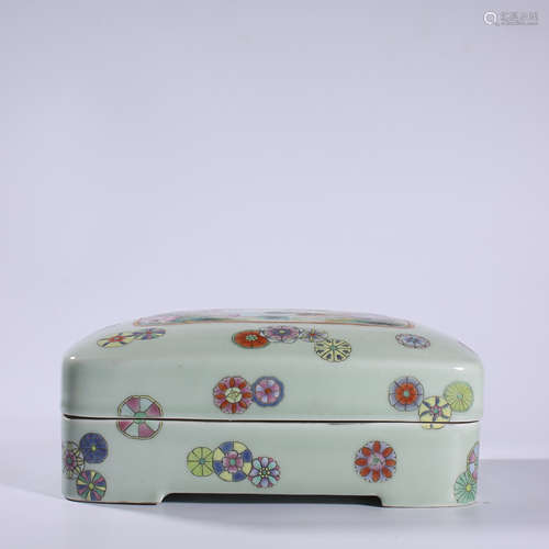 Qing - Qianlong pastel lid box