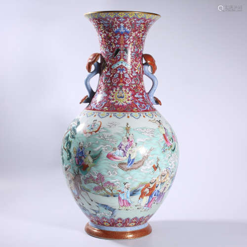 Qing - Qianlong powder enamel vase with two ears