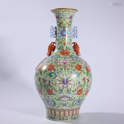 Qing - Qianlong powder enamel vase with two ears