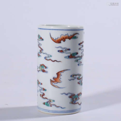 Qing - Yongzheng Dou color pen holder