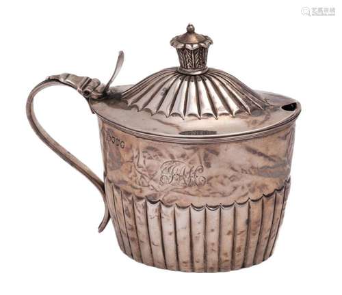 A Victorian silver mustard pot and cover, maker Joseph, Albe...