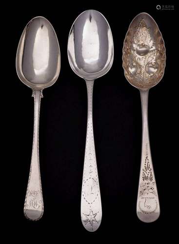 A George III Irish silver Old English pattern tablespoon, ma...