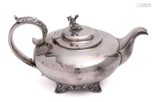 A William IV silver teapot, makers mark worn, London, 1833: ...