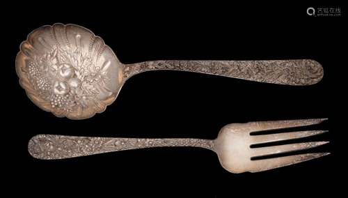 A pair of American Sterling silver salad servers, maker S Ki...