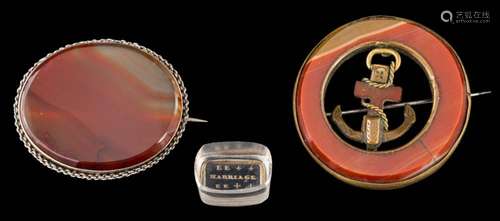 An agate brooch,: the circular agate brooch with an anchor t...