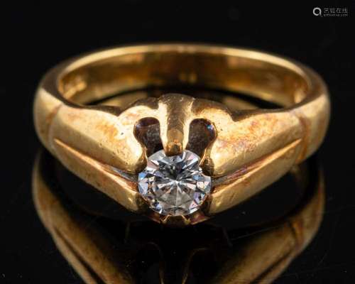 A gentlemans 18ct gold and diamond single-stone ring,