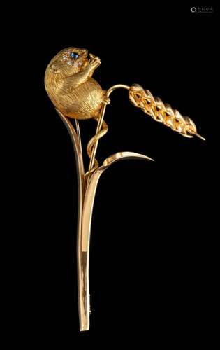 An 18 carat gold sapphire and diamond dormouse brooch,