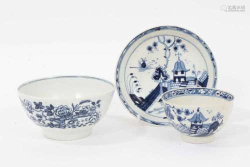 18th century Lowestoft porcelain blue and white tea bowl and...