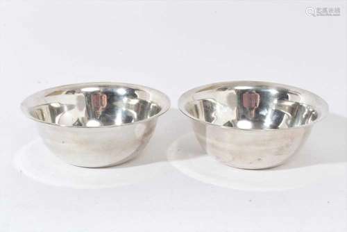 Pair of Elkington bowls. London 1914