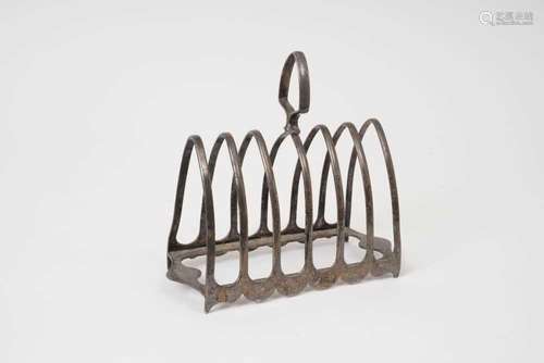 Fine quality 1920s silver six division toast rack of arched ...