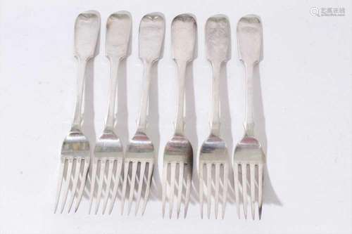 Six Georgian fiddle pattern dessert forks