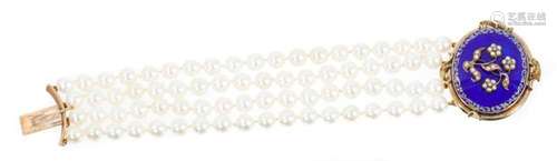 Cultured pearl four-strand bracelet with four strings of 7mm...