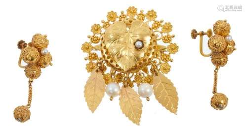 Eastern gold and cultured pearl brooch and earrings with fil...