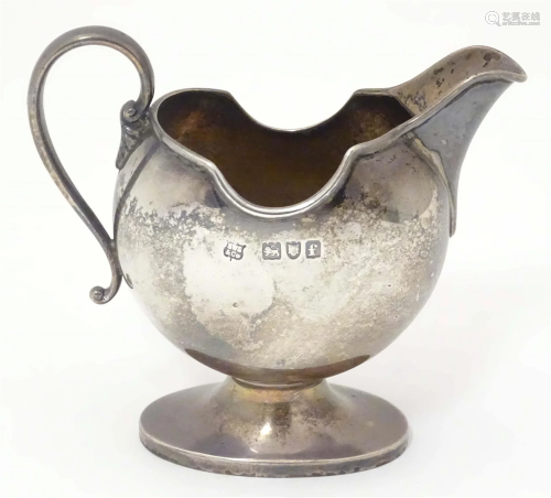 A, Edwardian silver pedestal cream jug, hallmarked London 19...