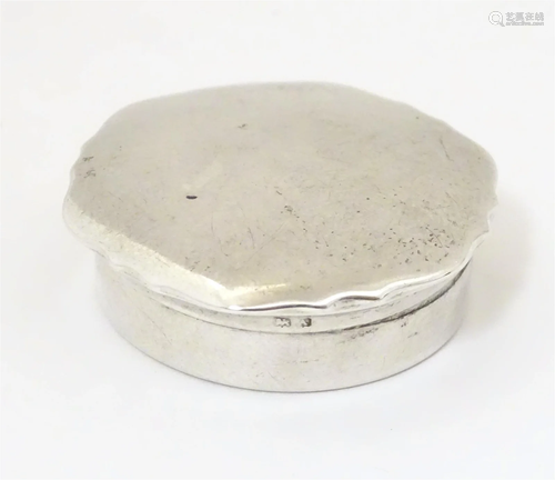 A silver pill box, hallmarked Birmingham 1925 maker Mappin &...