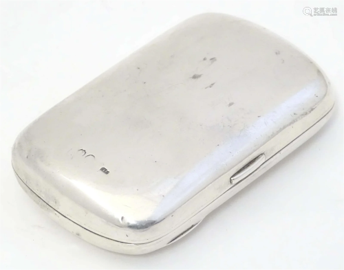 A Victorian silver card case / purse hallmarked c.1889 maker...