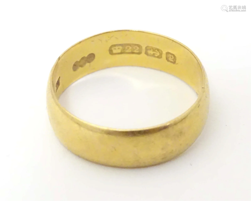 A Victorian 22ct gold ring. Ring size approx. O 1/2 ( approx...