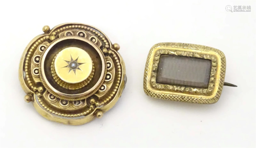 Memorial / Mourning Jewellery: A 19thC brooch with plaited l...