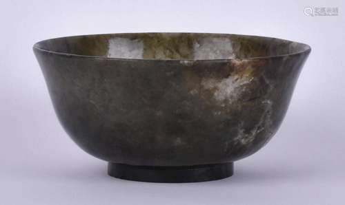 Jade bowl China Qing dynasty