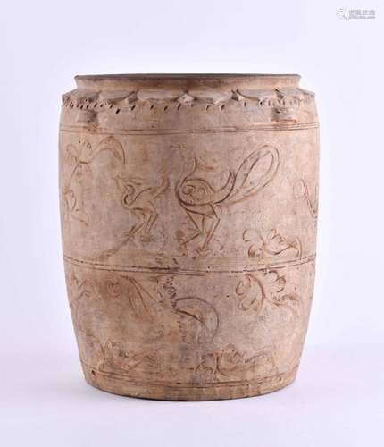 Clay vase Vietnam 11th / 12th century