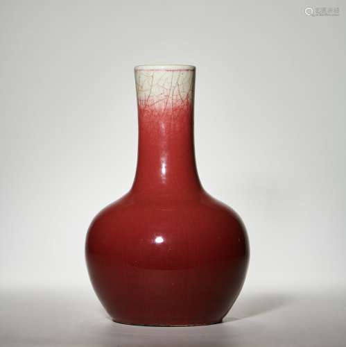十九世纪 红釉天球瓶