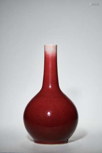 十九世纪 郎红釉锥把瓶