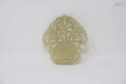 Chinese Fine Jade Carving of Vase