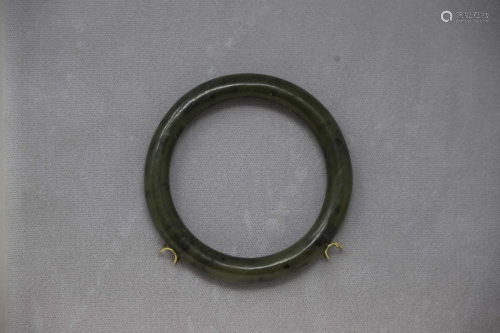 Chinese Spinach Green Bangle Bracelet
