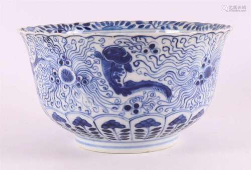 A China Kang-Xi style porcelain bowl, 19th C.