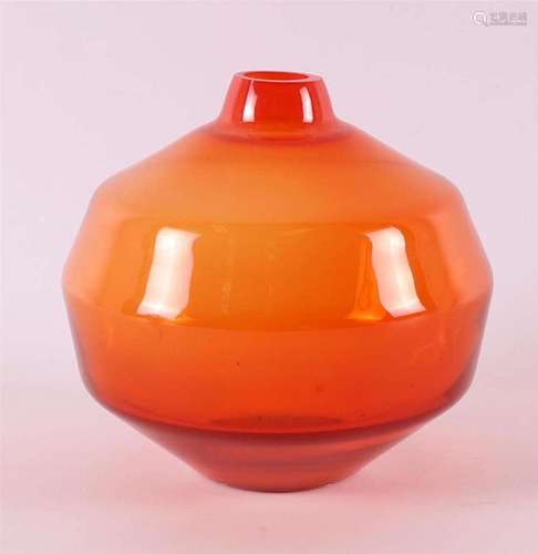 Leerdam. An orange glass vase 'Amalia', Menno Jonker...