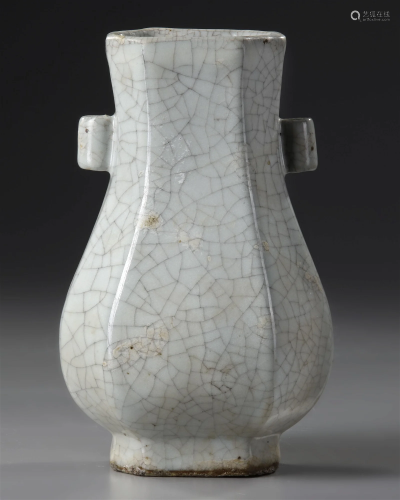 A CHINESE OCTAGONAL ARCHAISTIC HU-FORM VASE, SOUTHERN SONG-Y...