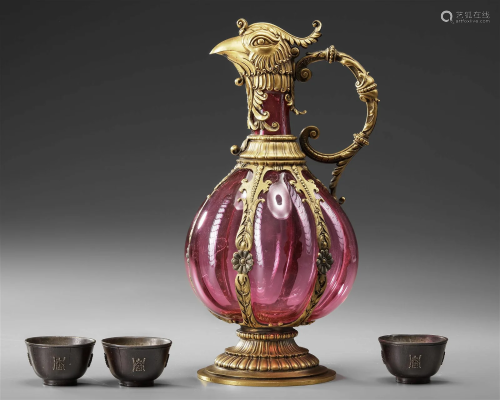 A CHINESE GLASS WINE EWER, 18TH CENTURY