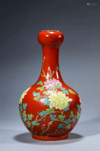 Coral-Red Ground Peony Garlic-Head-Shaped Vase