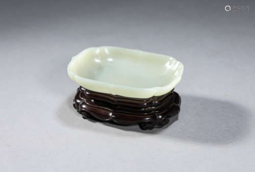 Carved Jade Barbed-Rim Washer