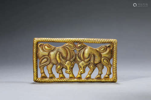 Silver Gilding Twin-Bull Applique