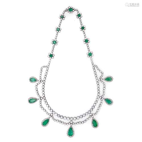 White gold necklace with diamonds and Colombian emeralds