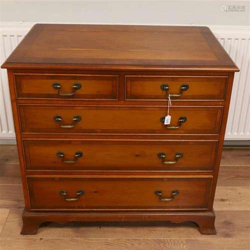 A chest of drawers, England, 20th century.