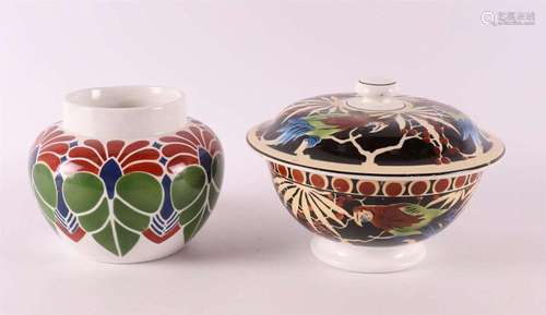 An Art Deco pottery lidded dish, ca. 1930.