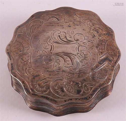 A 2nd grade 835/1000 silver round contoured pill box, 19th c...