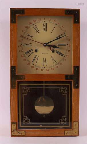 A regulator, 1st half 20th century.