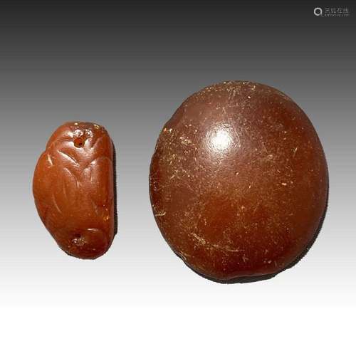 CHINESE MING AMBER CARVINGS, BUDDHA'S HAND