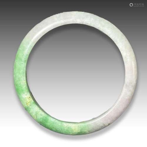 A CHINESE JADE BANGLE, QING DYNASTY (1644-1911)