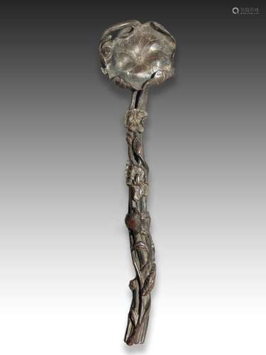 A ROSE WOOD RUYI SCEPTRE, QING DYNASTY (1644-1911)