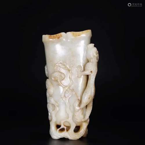 JADE CARVING OF FLOWER RECEPTACLE